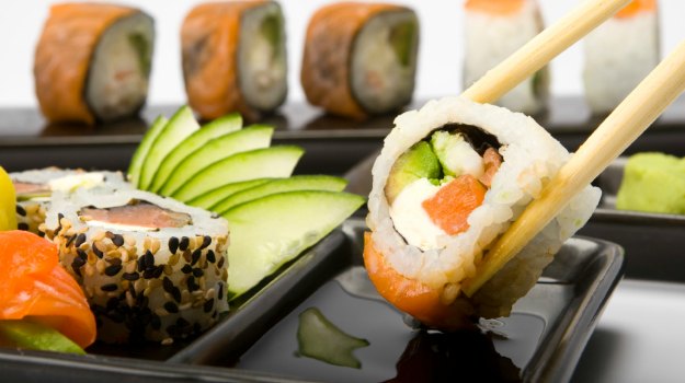 4 Tips to Keep In Mind If You're Ordering Sushi for the First Time