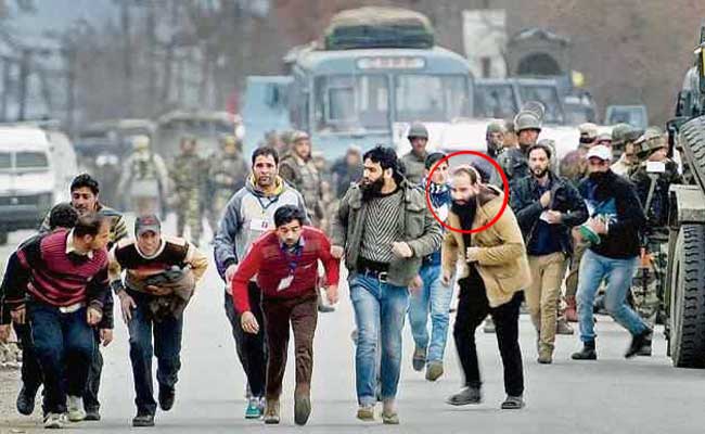 Son Of Hizbul Chief Syed Salahuddin Saved By Forces In Pampore Attack