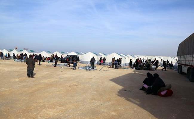 Camps Full As Tens Of Thousands Flee Regime In Syria's Aleppo