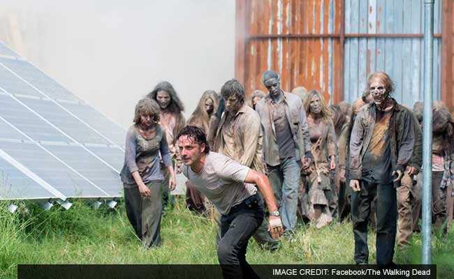 Cops Surround Montana Home Only to Find Family Watching The Walking Dead