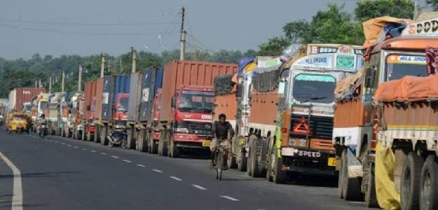 75,000 Loaded Trucks Stuck Across Tamil Nadu Due To Heavy Rain