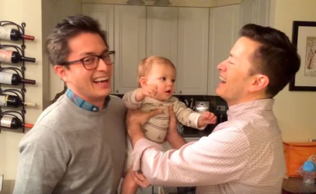 Two Much Trouble: Adorable Baby Confused by Dad's Twin is Going Viral