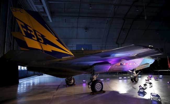 US Air Force Says Plans Test F-35 Deployment This Month