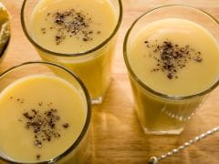 Holi Celebrations: How to Make Thandai, the Popular Festive Drink
