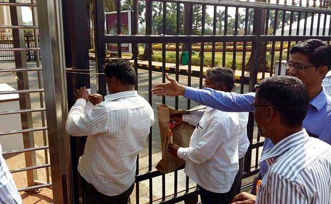 Nursing College Scam: 30 डिफिशिएंट नर्सिंग महाविद्यालय के भविष्य पर होगा फैसला, संचालकों को बुलाया गया भोपाल Nursing College Scam: 30 डिफिशिएंट नर्सिंग महाविद्यालय के भविष्य पर होगा फैसला, संचालकों को बुलाया गया भोपाल