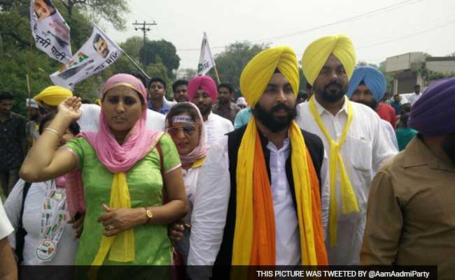 Aam Aadmi Party's 'Nawan Punjab March' Begins