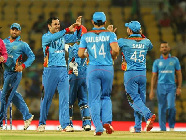 टी-20 विश्व कप : क्वालीफाइंग मुकाबले में अफगानिस्तान ने हांग कांग को 6 विकेट से हराया