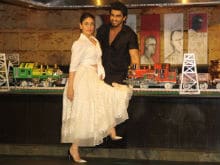 Can You Guess Arjun Kapoor's Age When Kareena Made Her Debut?