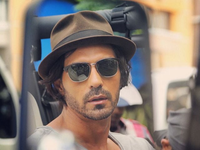 Yes. Arjun Rampal is in Kahaani 2. He is 'Looking Forward' to It