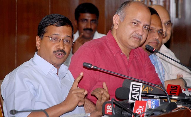 Arvind Kejriwal, Manish Sisodia Condemn Police Action At NIT Srinagar