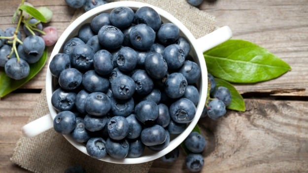 7 Incredible Blueberry Benefits: From Being a Powerful Antioxidant to Regulating Blood Sugar