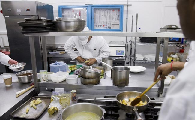Inmates Of This Jail Cook And 'Clink' For A Better Future