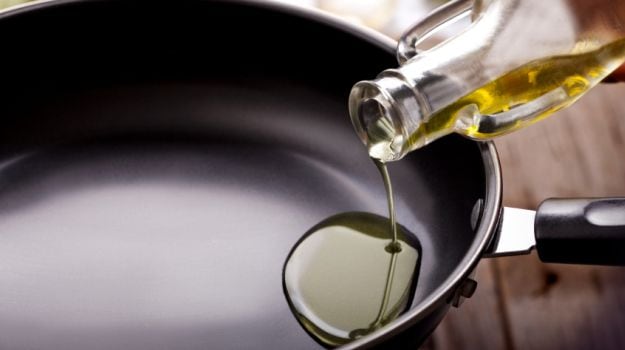 5 Of The Best Organic Oil Options For Healthy Cooking