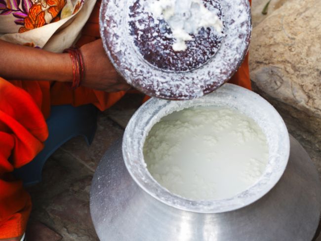 दही के सेवन से कम होती है उच्च रक्तचाप की समस्या