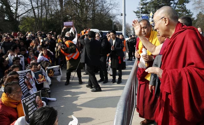 Big Audience For Panel With Dalai Lama Despite Beijing Protest