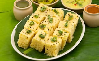 What Makes Dhokla One Of The Healthiest Evening Snacks?