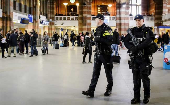 Dutch Police Fire Warning Shot In Drug Suspects' Arrest