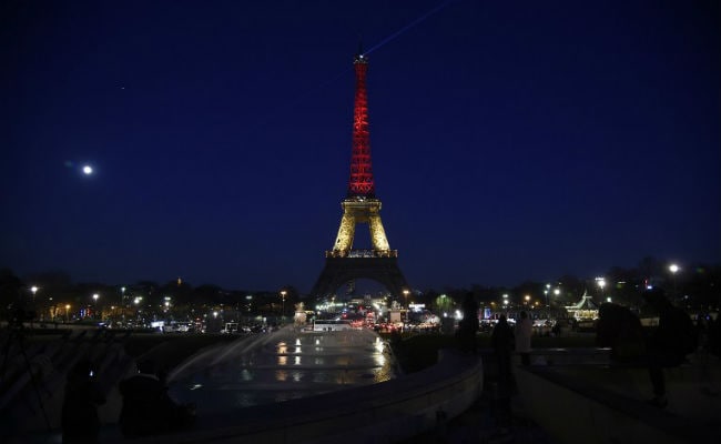 Paris, Jolted By Brussels Attack, Sends Eiffel Tower Salute