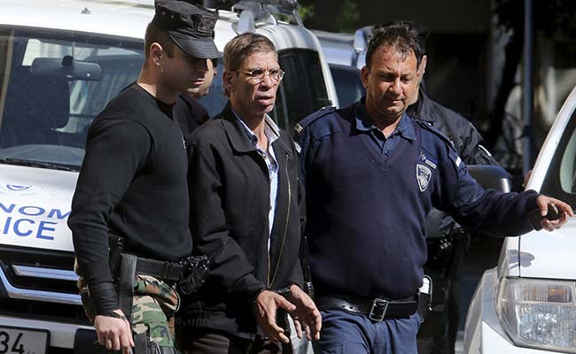 Cyprus Remands Suspected EgyptAir Hijacker Who Wanted To See Ex-Wife