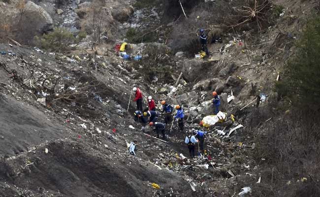 Germanwings Victims' Kin Angered By Tribute To Suicidal Co-Pilot