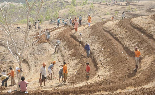 क्या इस पिछड़े माने जाने वाले समाज से कुछ सीखेंगे हम...?