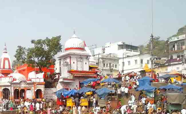 हरिद्वार के मठ-आश्रमों के जल मूल्य और सीवरेज शुल्क खत्म करने पर विचार करेगी सरकार