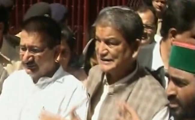 Uttarakhand Crisis: Congress Flaunts Lawmakers Before Governor