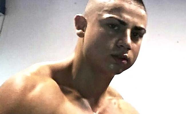 हंगरी का बॉक्सर हारवर्थ विजेंदर सिंह से डरकर पीने लगा सांप का खून!