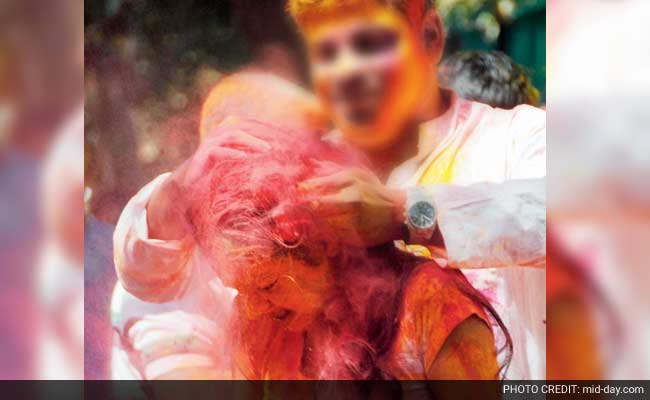 Happy Holi 2017: गर्भवती हैं तो जरूर रखें इन बातों का ख्याल