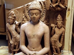1,000-Year-Old Indian Statues Seized From NYC Auction House 1,000-Year-Old Indian Statues Seized From NYC Auction House