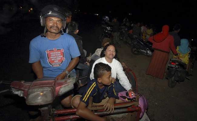 Indonesia Lifts Tsunami Warning After Massive 7.8 Magnitude Quake