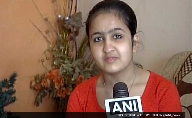 कन्हैया कुमार को खुली बहस की चुनौती देने वाली 15-वर्षीय लड़की की ट्विटर पर मची धूम