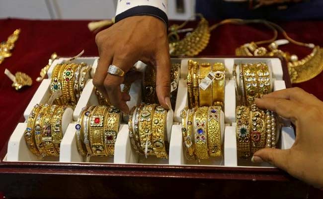 Jewellers In Maharashtra Call Off Strike Temporarily