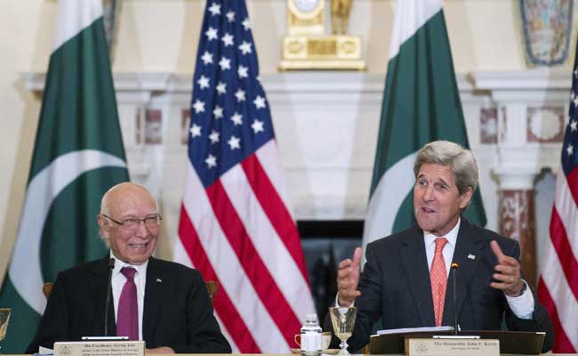 US Secretary Of State John Kerry Asks Pakistan To Reduce Nuclear Arsenal