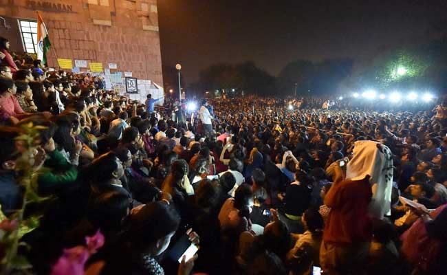 JNU Students Demand UGC To Revoke Its Admission Notification