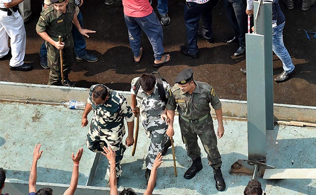 Kolkata Flyover Collapse: Army Preps For All-Night Rescue