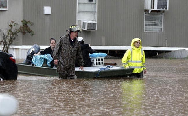 Flooding Forces More Than 1,000 From Homes In Louisiana