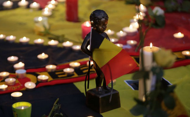 Twitter Users Express Support For Brussels With Its Iconic Fountain
