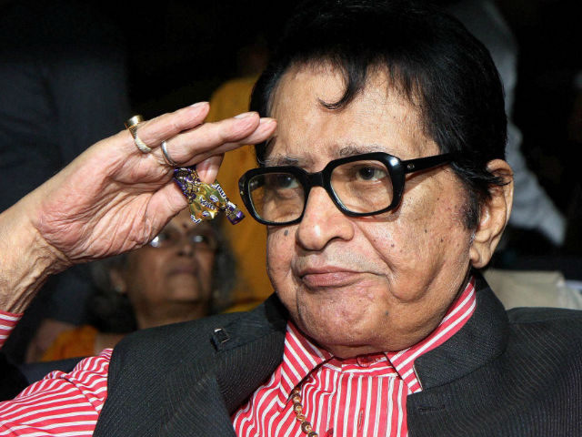 After Dadasaheb Phalke Award, Manoj Kumar Promises to 'Be More Active'