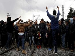 Migrants Protest To Be Let Through Greek-Macedonian Border Migrants Protest To Be Let Through Greek-Macedonian Border