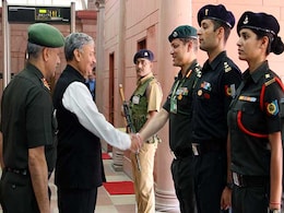 पहली बार NCC की 10 कैडेट जा रही हैं एवरेस्ट पर तिरंगा फहराने पहली बार NCC की 10 कैडेट जा रही हैं एवरेस्ट पर तिरंगा फहराने