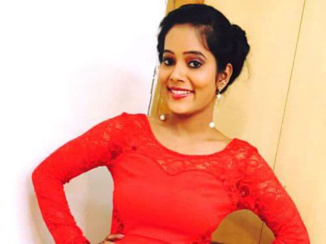 TV Anchor Nirosha, 23, Commits Suicide in Hyderabad While on Skype Call