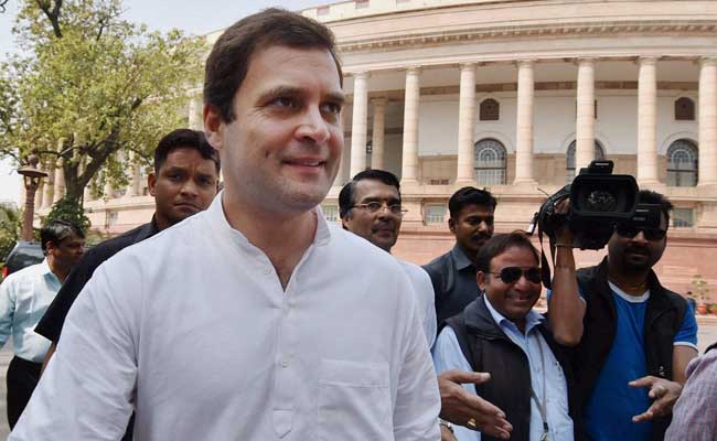 Rahul Gandhi Meets Congress Leaders To Chalk Out Party's Strategy On GST