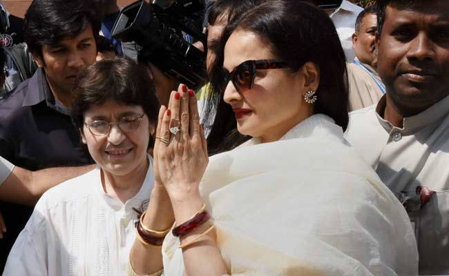Actor Rekha Attends Rajya Sabha Proceedings For First Time In Budget Session