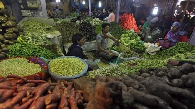 Food Prices Help Ease India's Retail Inflation in Feb