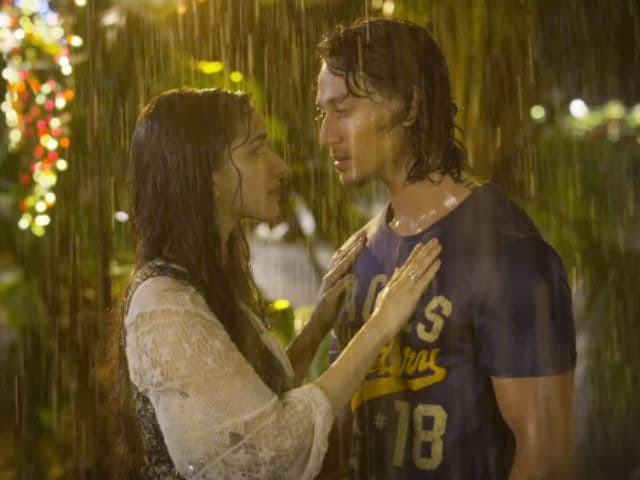 Shraddha, Tiger's Aashiqui in the Rain in New Baaghi Song