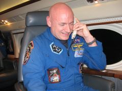 Back On Earth, NASA Astronaut Scott Kelly Enjoys Fresh Food After a Year Back On Earth, NASA Astronaut Scott Kelly Enjoys Fresh Food After a Year