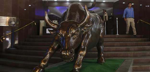 Sensex, Nifty Set for Best Weekly Gain Since 2011