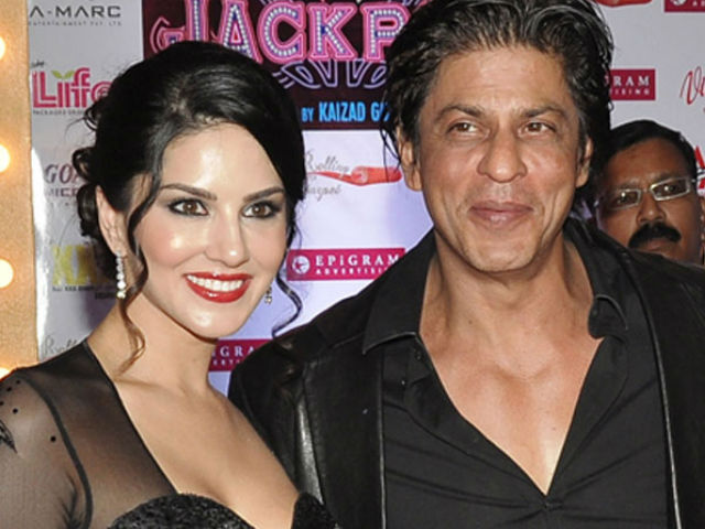 Shah Rukh Has a Special Song With Sunny Leone in <i>Raees</i>. Details Here