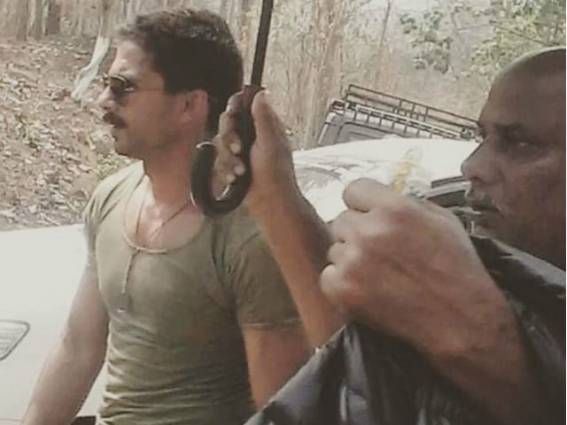 Yes, This is Shahid Kapoor From the Sets of Rangoon